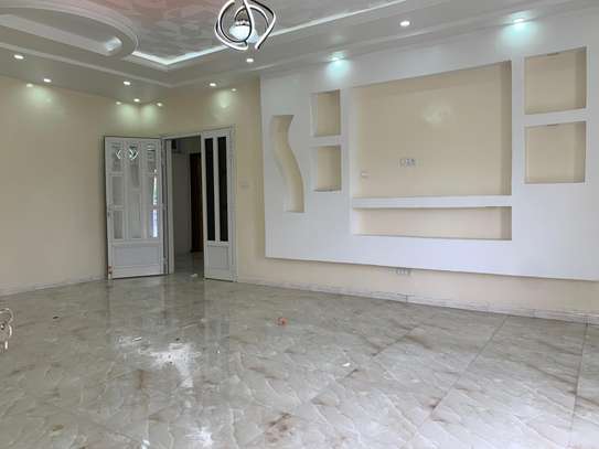 Bel appartement spacieux à la Cité Keur Gorgui image 3