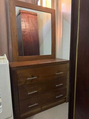 COIFFEUSE image 1