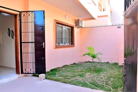 Villa meublee, cite Aliou Sow Golf, location temporaire image 7