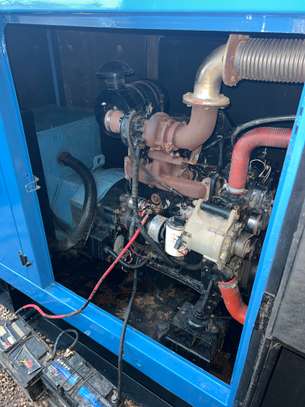 Groupe électrogène SDMO 66 KVA disponible et location image 2