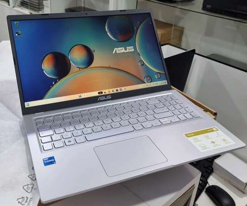 Asus VivoBook 2021 et Laptop 15 i7 2020 ( Neuf ) image 2