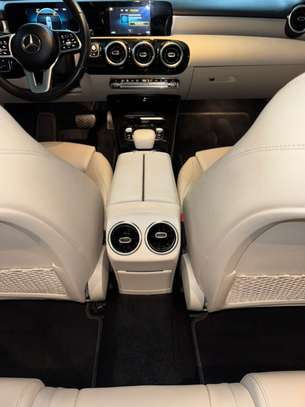 Mercedes a220 amg image 4