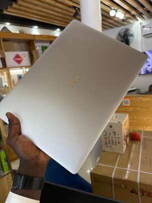 Dell Pro 16 Plus ( 2025 )  Ultra 5 / 32GB / 512 SSD image 1
