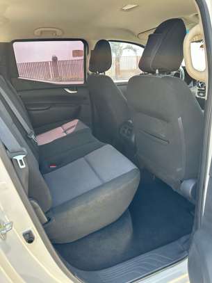 MERCEDES l200 2018 image 12