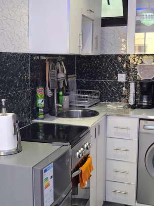 Studio meublé image 11