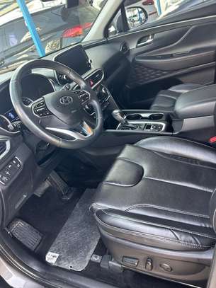 Hyundai Santa Fe diesel 2019 full options image 4