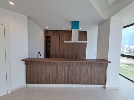 NGOR ZONE DE RECASEMENT : 220 M2 DE LUMINOSITÉ image 5