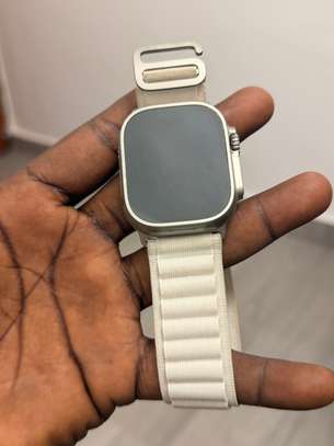 Apple Watch ultra 2 image 2
