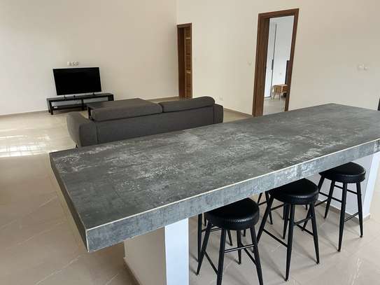 Appartement F3 neuf meublé à louer Ngaparou Drève des Belges image 5