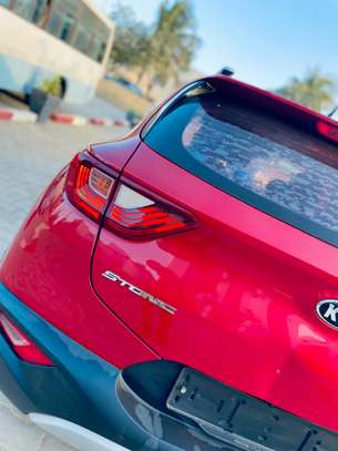 Kia STONIC  2018 image 6