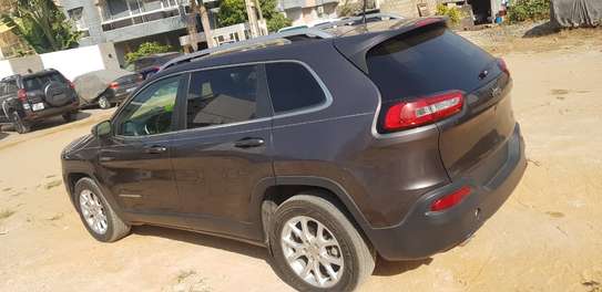 Jeep cherokee image 7