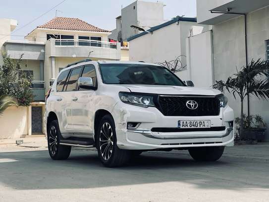Toyota landcruiser VX image 2