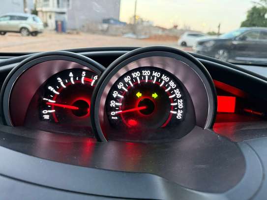 Toyota verso 7 place 2016 image 10