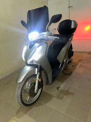 Vente Honda SH 125 venant avec ses papiers image 12