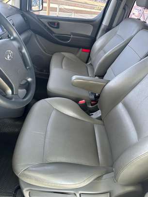 Hyundai Starex 2017 image 7