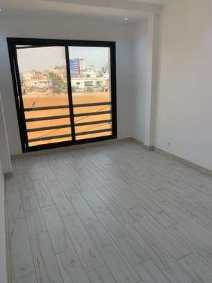 Tres bel Appartement à louer à Ngor image 3