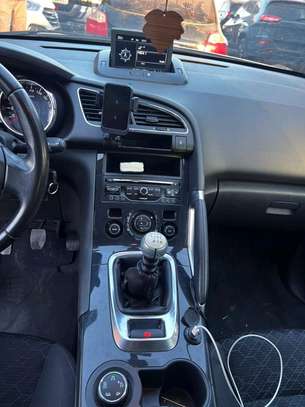 Peugeot 308 2017 image 7