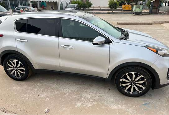 KIA SPORTAGE 2017 image 4