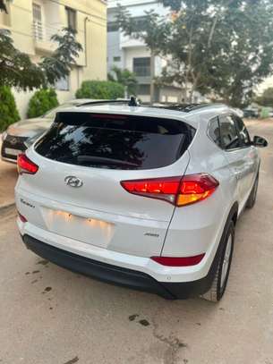 Hyundai tucson 2017 image 9