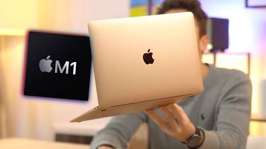 MacBook Air m1 2020 image 2
