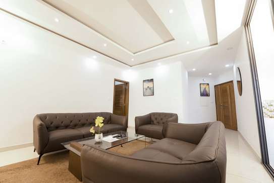 Studios meublés haut standing aux Maristes image 2