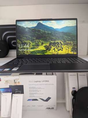 Lenovo Ideapad ) Si ) i7 ) 12e generation ) 8g de ram ) 512 image 3