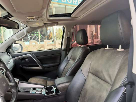Mitsubishi Pajero 2022 image 7
