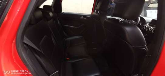 Mercedes Benz image 2