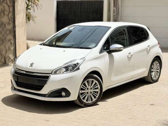 Peugeot 208 diesel à vendre. image 9