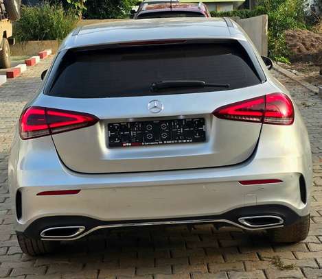 Mercedes Benz a 180 image 3