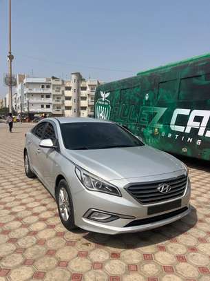 Hyundai sonata image 5