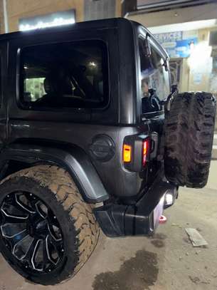 Jeep Wrangler Rubicon Unlimited image 7