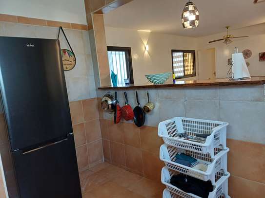 SOTRAC MERMOZ - F4 meublé image 10