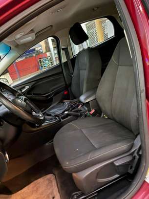 Ford focus se 2017 venant déjà dédouaner image 1