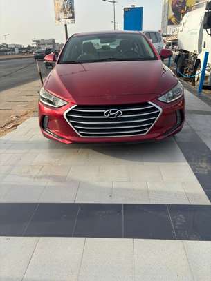 Hyundai Élantra image 8