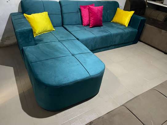 Canapé d'angle moderne gris clair avec pouf orange image 6