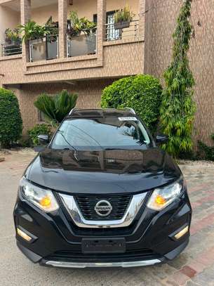 NISSAN ROGUE ANNÉE 2018 FULL OPTION image 2