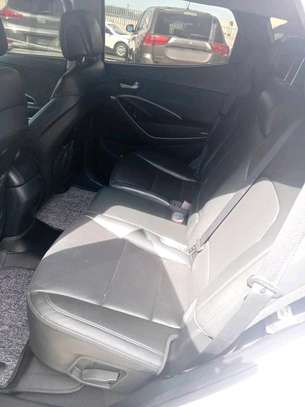 Hyundai Santafe 2017 image 9