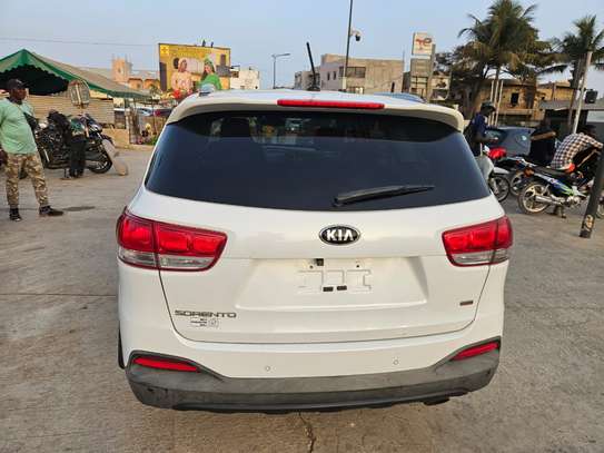 Kia Sorento 4x4 venant automatique image 8