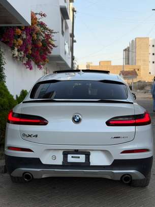 BMW X4 image 9