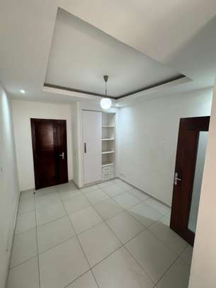 Appartement type F5 - 220m2 - Mermoz Pyrotechnique image 3
