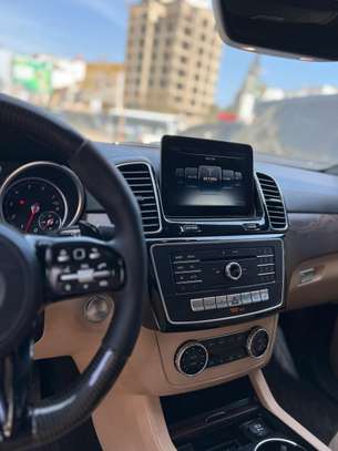 Mercedes benz GLE 450 AMG image 9