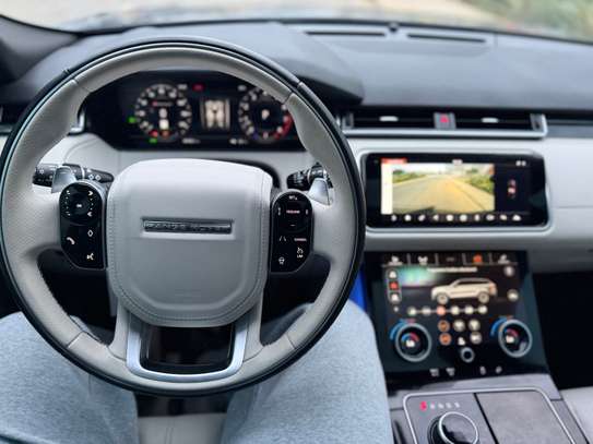 RANGE ROVER VELAR 2018 image 15