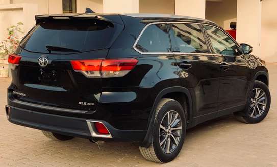 TOYOTA HIGHLANDER 2019 image 10