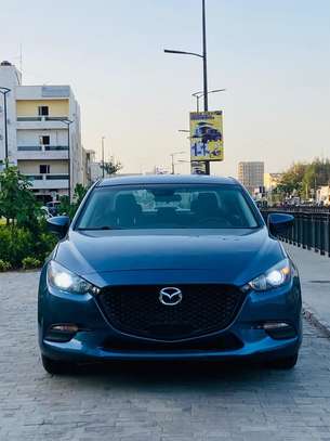 MAZDA 3 2018 image 8