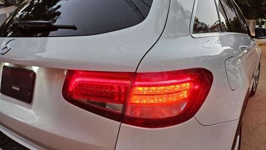 2018 Mercedes GLC 300 image 13