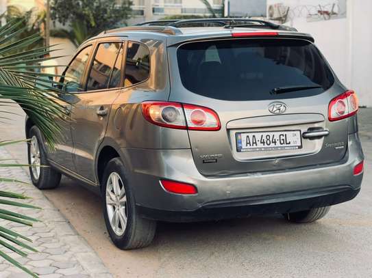 Hyundai santa fe image 5