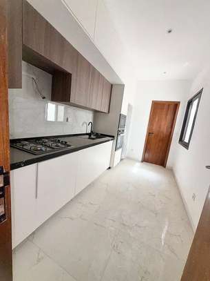 Appartement de 4 pièces à louer à Mermoz image 7
