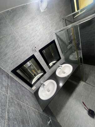 DUPLEX 5 PIÈCES À LOUER À FANN RÉSIDENCE image 6