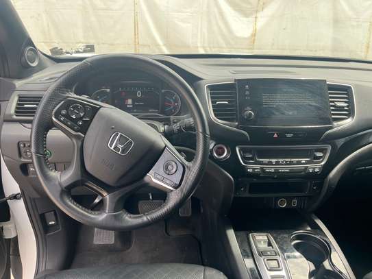 Honda Passport image 5